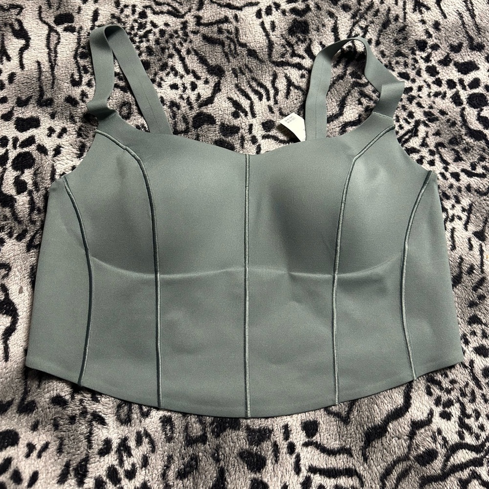Aerie ladies size XL workout bra (fits like a lrg) BNWT